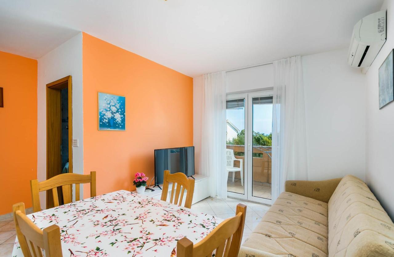 Apartmani Luka Kornić Eksteriør billede